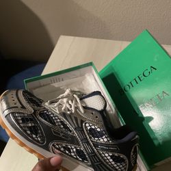 Blue Bottega Venneta