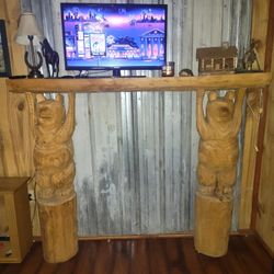 Chainsaw Carved Bear Mantel