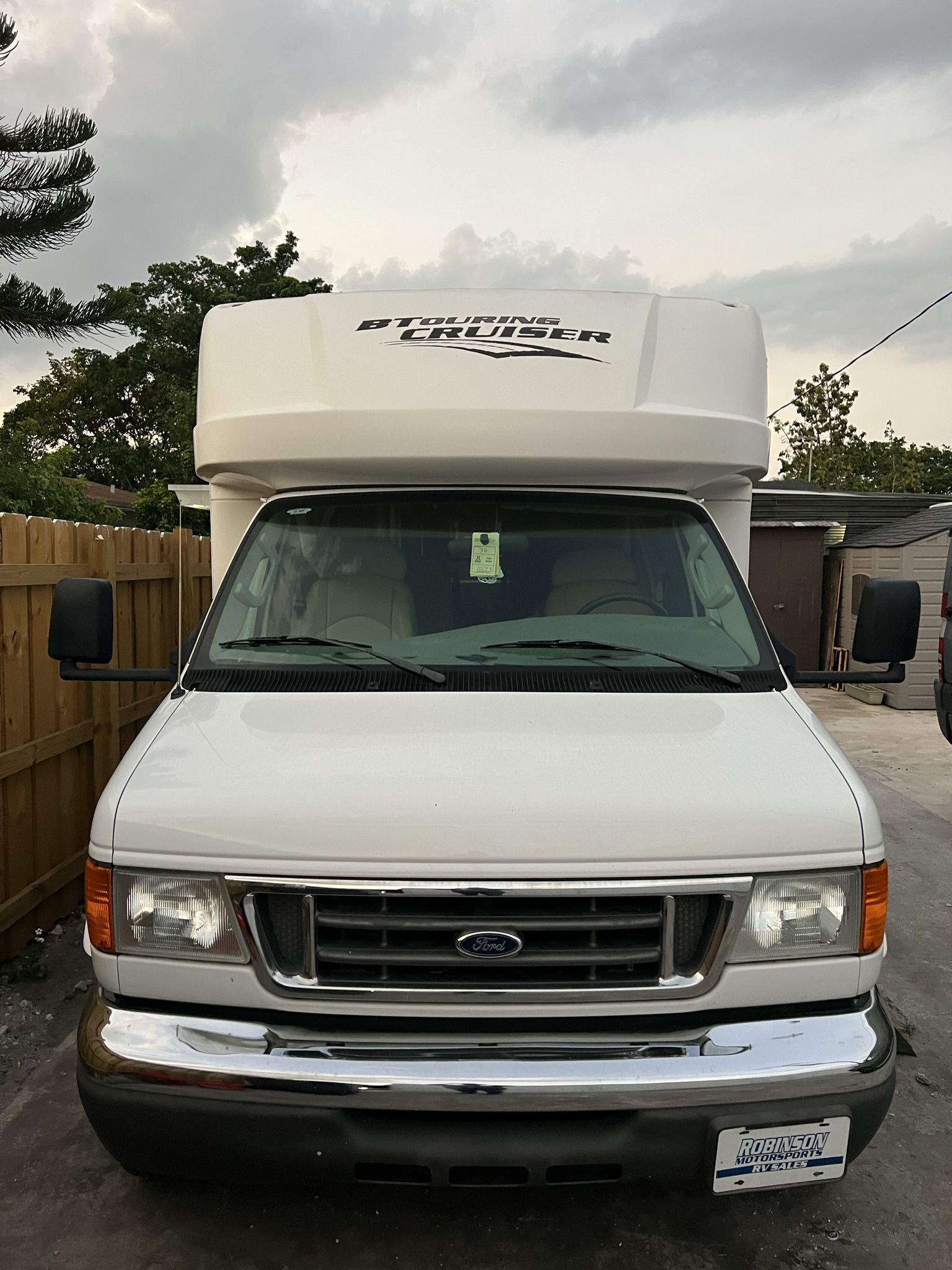 Motorhome Btouring Cruiser 32 F Acepto Trade