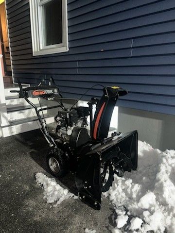 Snotek 24 Snow Blower