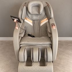 Brand-New S&Z TOPHAND Massage Chair — $950 OBO ✨