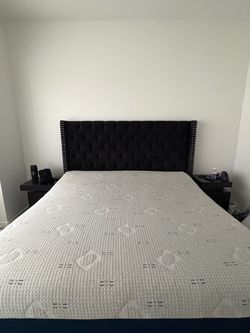 Black Tufted Wingback Headboard with Mattress