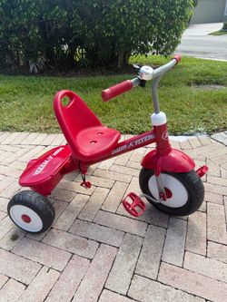 Radio Flyer Kids Tricycle
