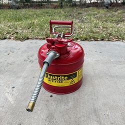 Justrite 2gl gasoline safety can