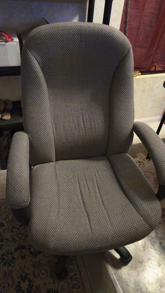 Office Chair Grey Cushioned