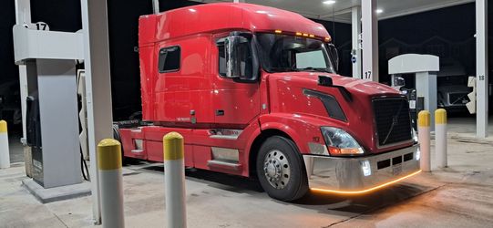 Great condition Volvo VNL 730