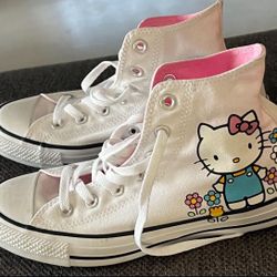 Hello Kitty Converse