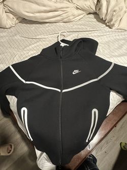 Nike Tech Reflections 