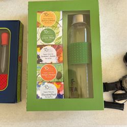 Tea To Go Bottle And Tea Bags 