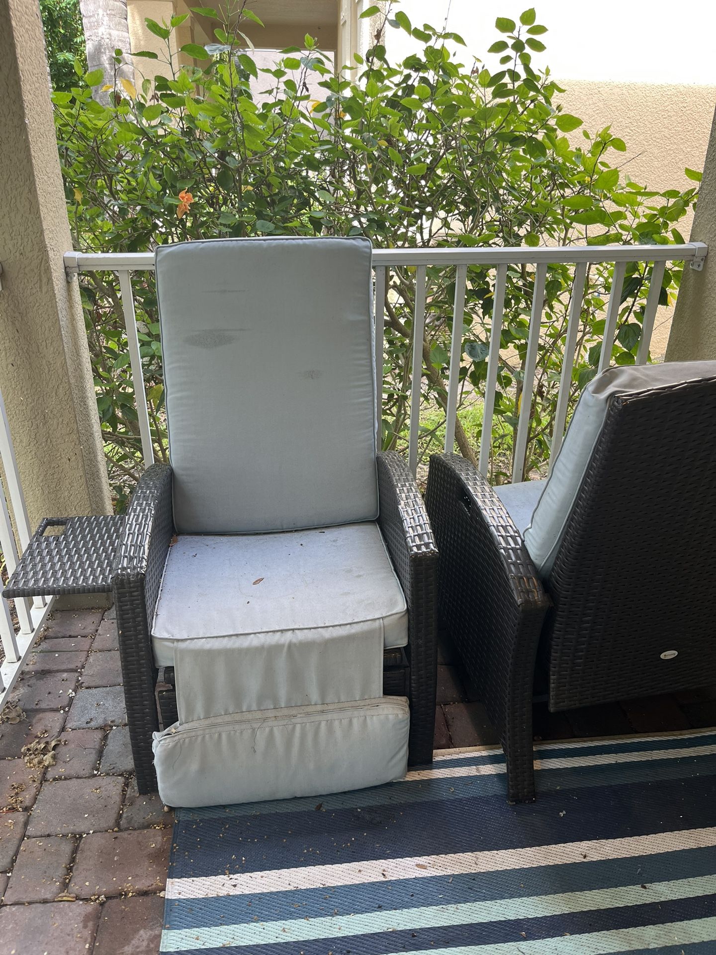 Outside Reclining Chairs