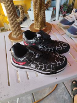 Tenis En Buen Estado