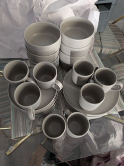 Gray Matte Ceramic Dinnerware Set