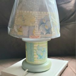 14" NIGHTLIGHT LAMP CUDDLEY NOAH 2BY2  - Box Is Not So Good- Lamp Never Used