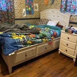 Bed And Nightstand Full Or Queen