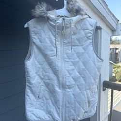 Women’s Eddie Bauer Vest