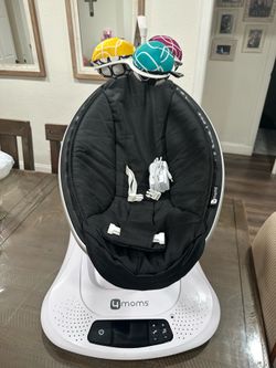 4moms mamaRoo baby swing