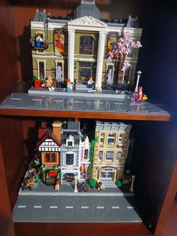 Lego modular lot