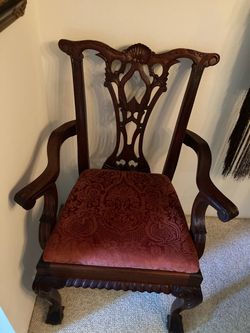 Chippendale Style Dinning Chairs
