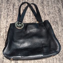 Michael Kors Grained Leather Shoulder Bag