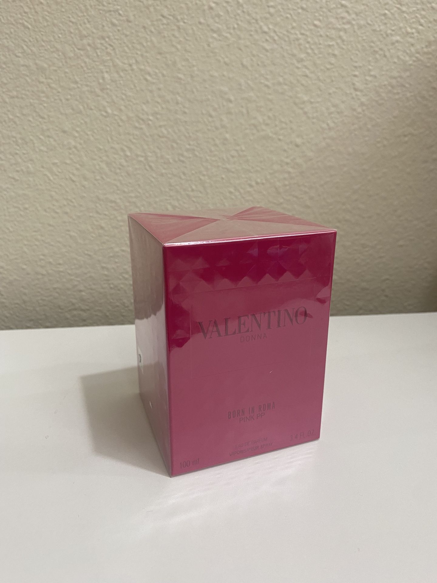 Valentino Perfume