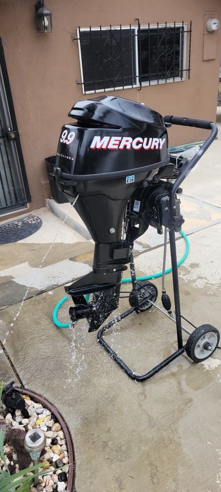 Mercury Outboard Motor