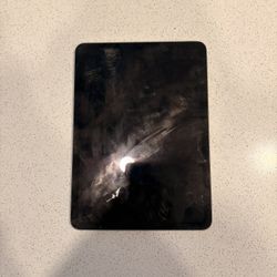 iPad Air 4 (2020) – Turns On – Screen Issue – For Repair