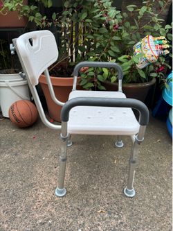 Adjustable shower chair