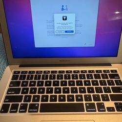 Mac Book Air As New Monterey Update Ready 