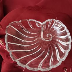 MIKASA CLEAR NAUTILUS SEASHELL CANDY TEINKET DISH 