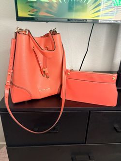 Purse with matching pouch