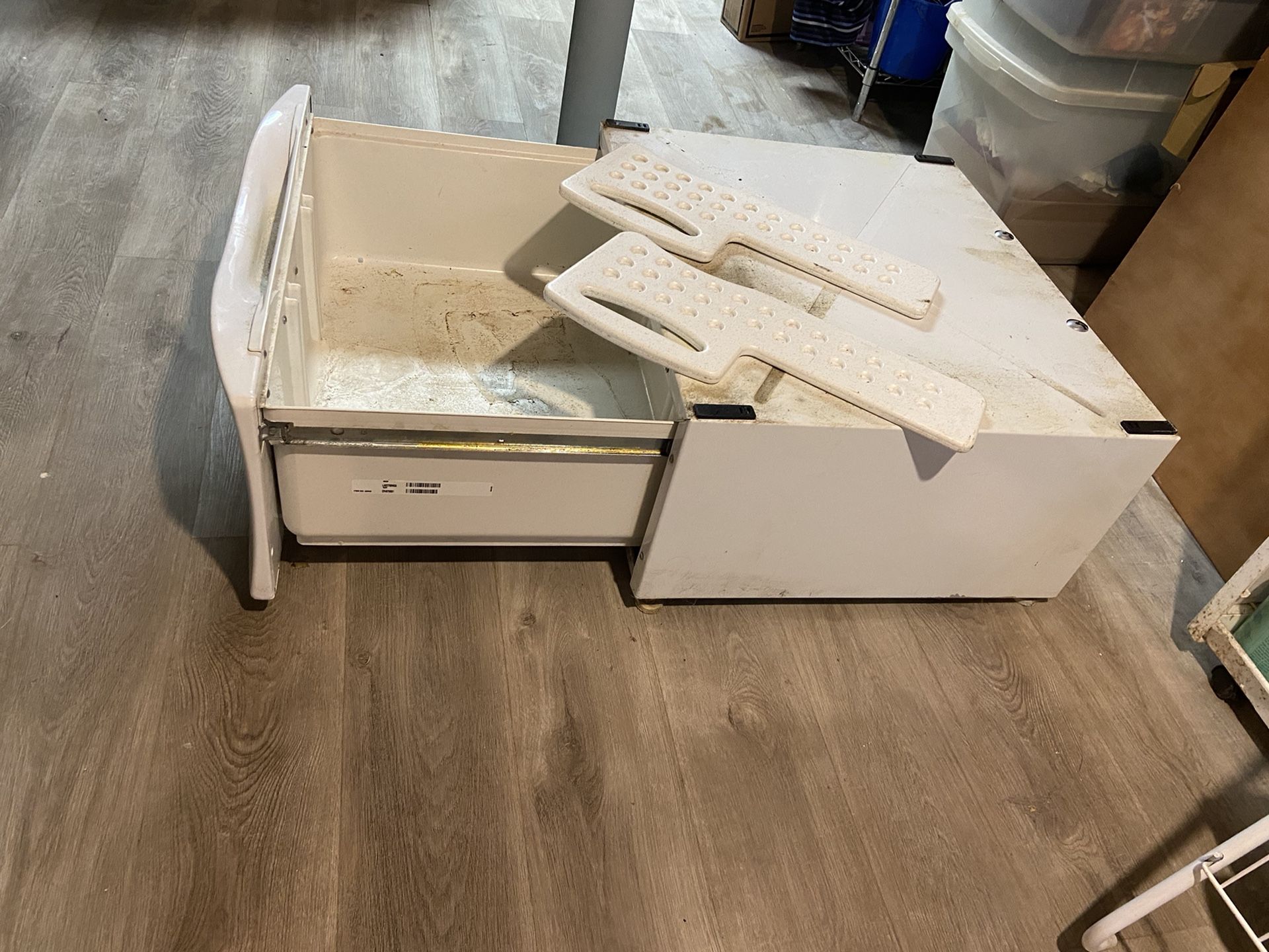 Pedestal Stand For Whirlpool Duet Washer Or Dryer