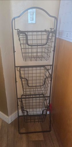 Large Metal Fruit rack good condition