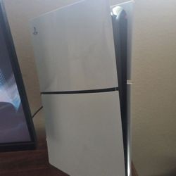 PS5 Slim Console Looking To "Trade Switch 2"