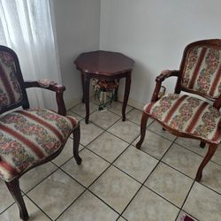 Vintage Frensh Provincial Chair Set W Table