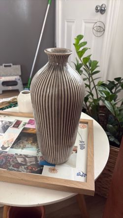 Ceramic Ribbed Vase Gray Glazed