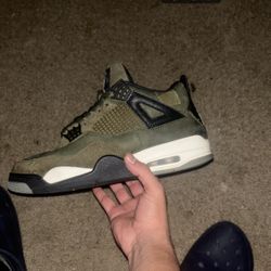 Jordan 4s