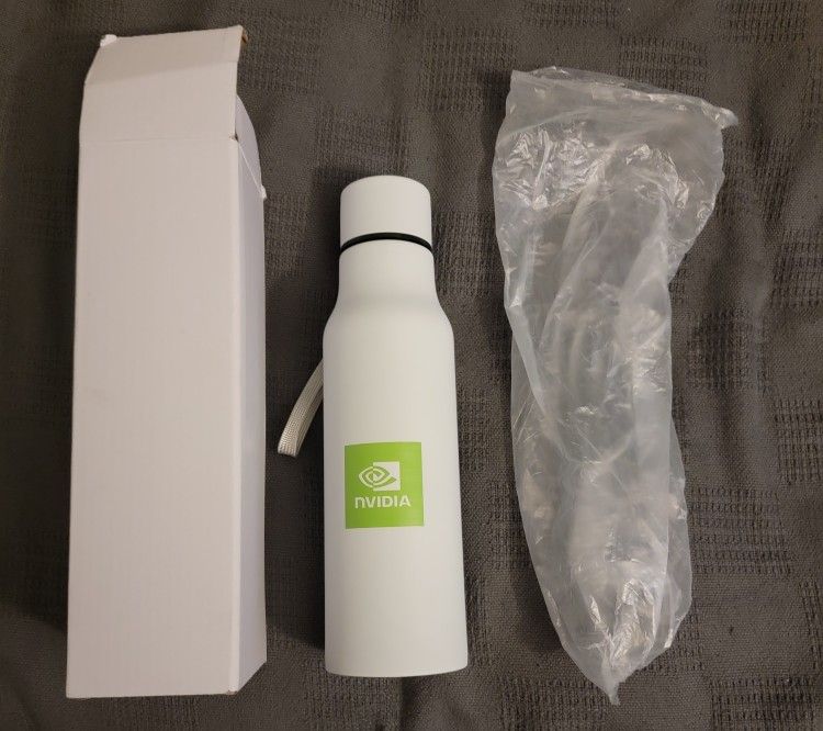 2025 White 22oz Stainless Steel Water Bottle
NVIDIA GTC + Google Cloud Edition