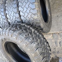 4 used tires Lt285 70r17 Falken Wildpeak AT3 $270.00
