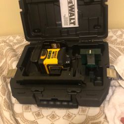 DeWat 20v 3 By 360 Laser Level 