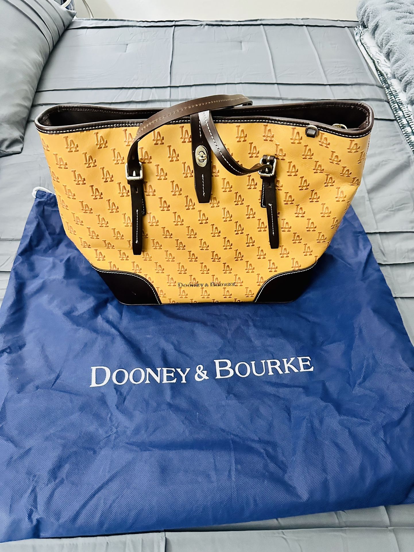 Dooney Bourke Dodgers Tote purse - Main Image