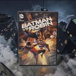 In Batman vs. Robin (2015), the central conflict revolves around the fractured relationship between Bruce Wayne and his rebellious 10-year-old son, Da