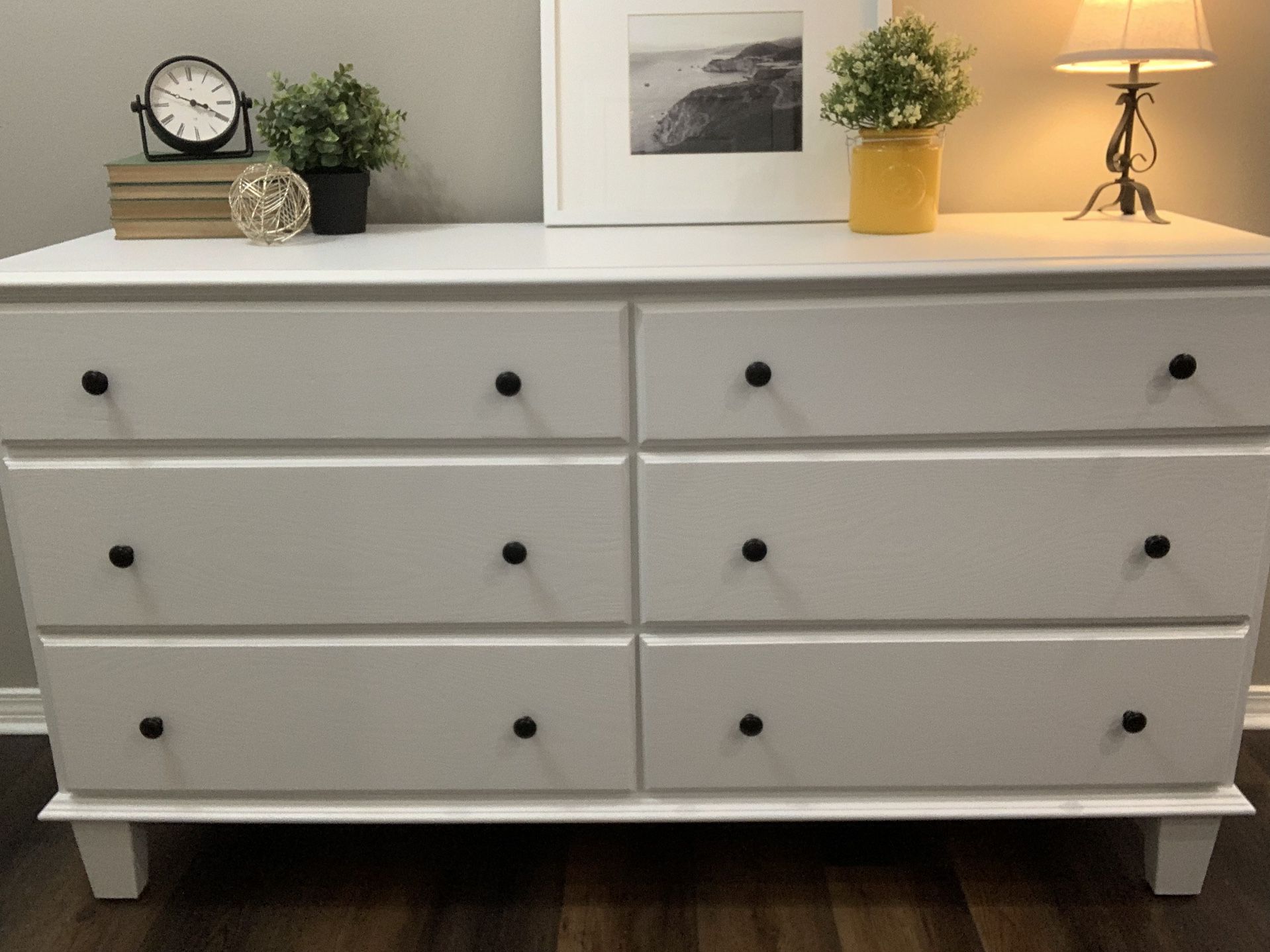 White (wooden) Dresser - 6 Drawers