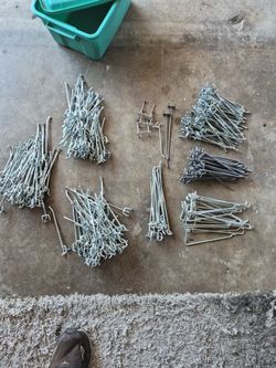 Peg hooks