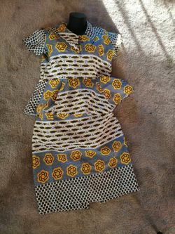 Women's African top and skirt set size medium (From Ghana)