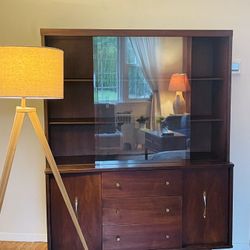  STANLEY Walnut MCM Hutch With Glass Doors