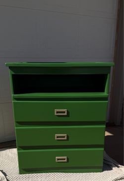 Green three drawer dresser