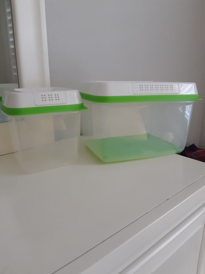 RUBBERMAID Food / Vegetables Storage , Like New CONDITION, Both For $12 