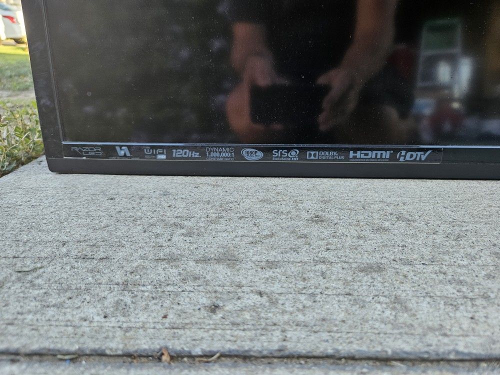 Vizio 60 Inch Smart TV for Sale in Fontana, CA OfferUp