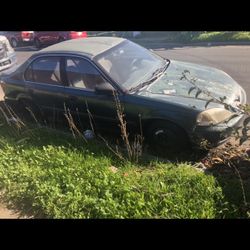 2000 Honda civic Parts Only You Bring tools And Pick Out 