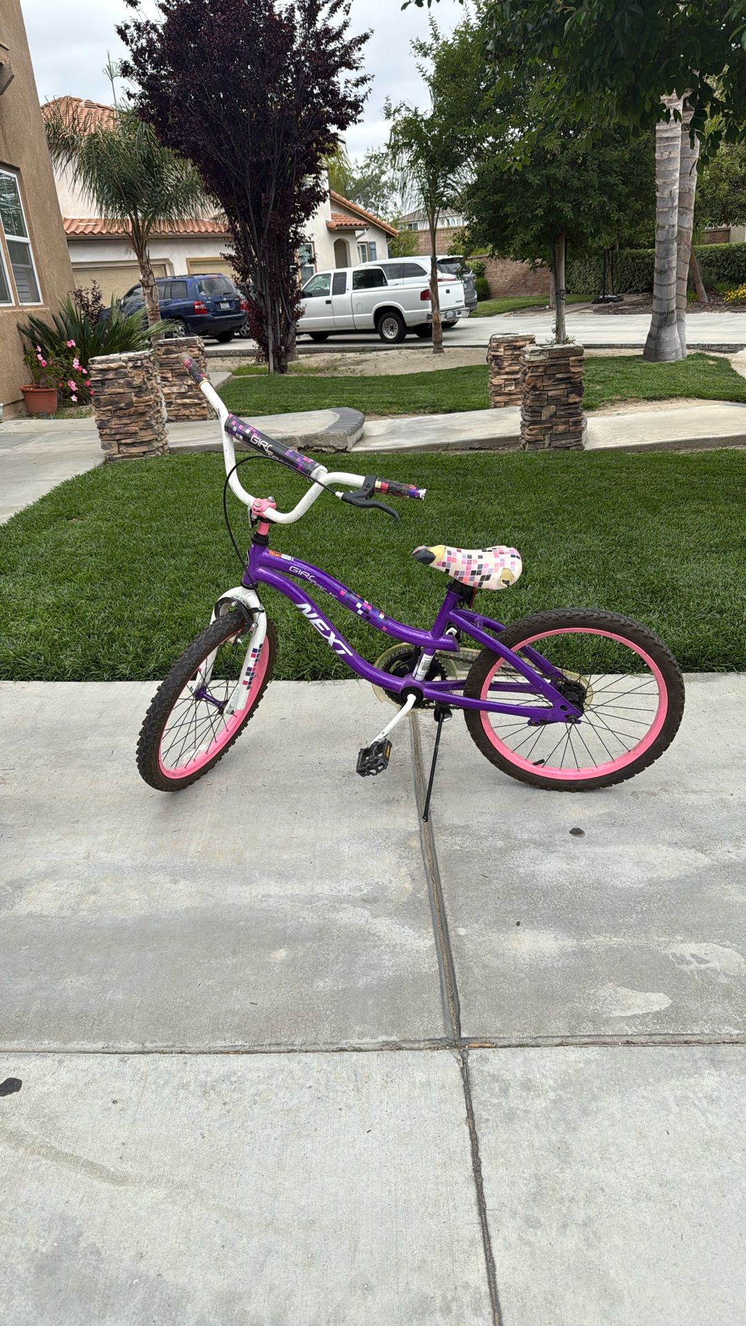Girls Bike (belonged to 7yr Old)